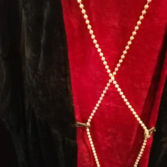 Charades Maxi Renaissance Dress - Picture 3 of 9